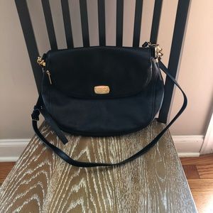 Michael Kors large crossbody purse. BLACK.